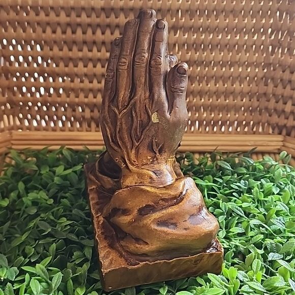 Vintage Chalkware Praying Hands With Bronze/Gold Tone Finish - Picture 6 of 10
